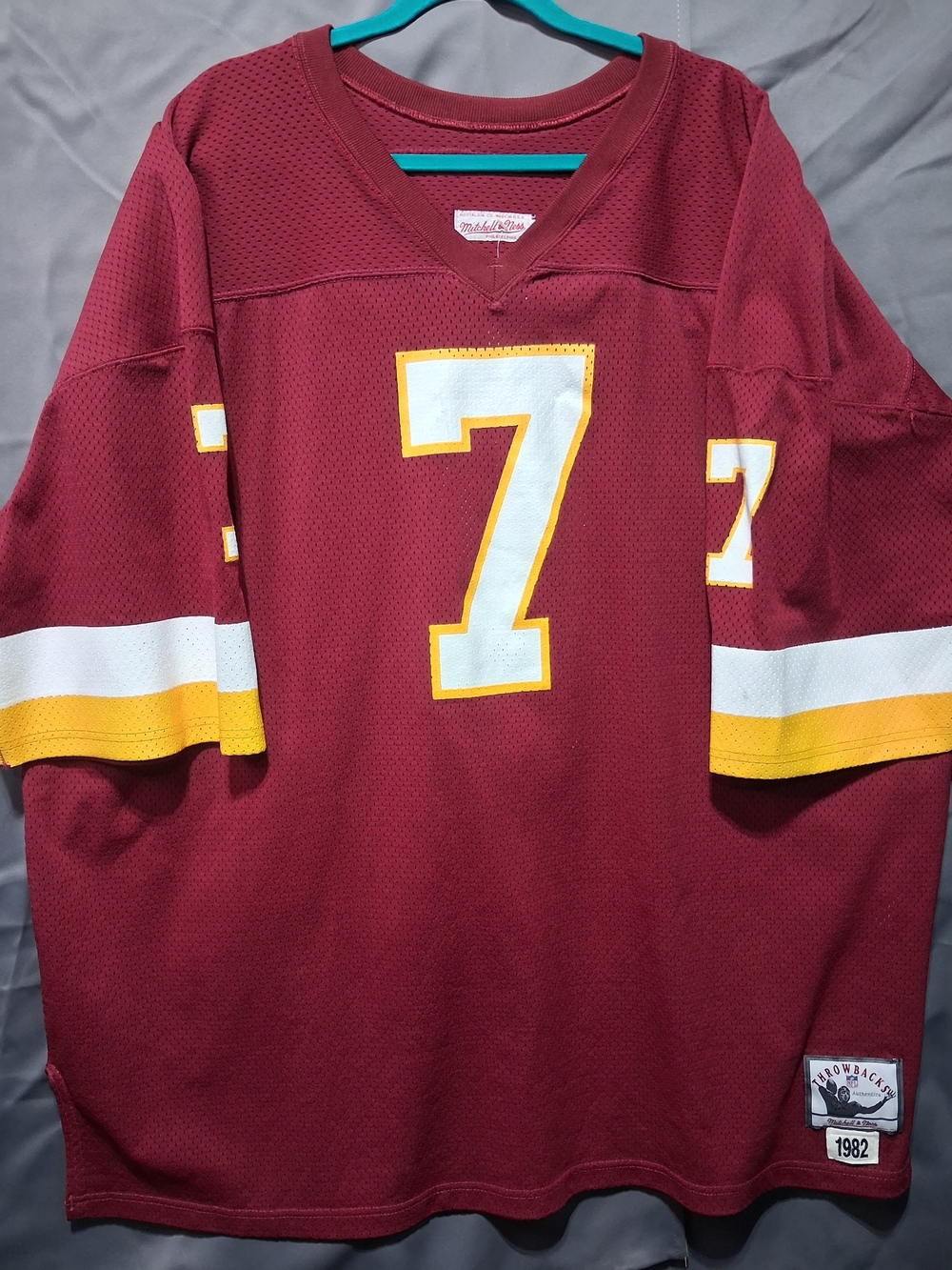 Men's NWT Washington REDSKINS Joe Theismann #7 Football Jersey